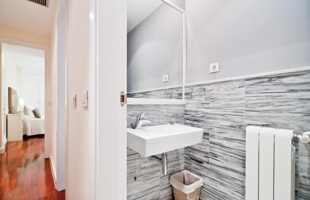 Hostal Retiro Μαδρίτη Δωμάτιο φωτογραφία