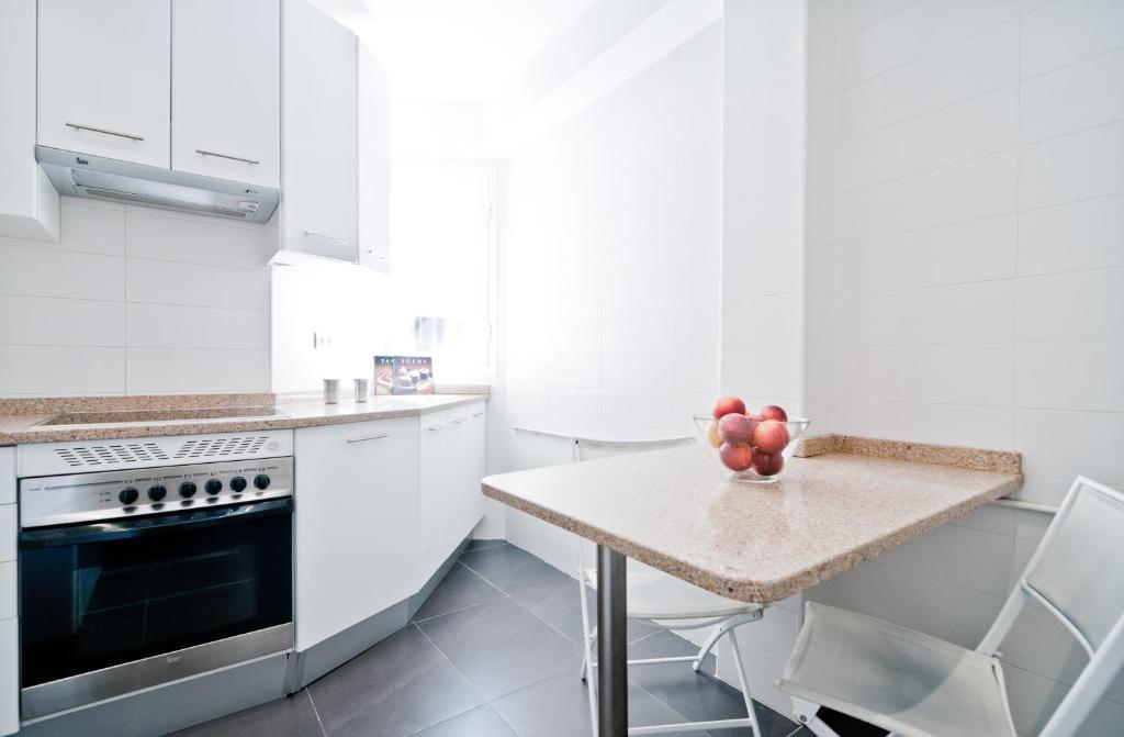 Hostal Retiro Μαδρίτη Εξωτερικό φωτογραφία