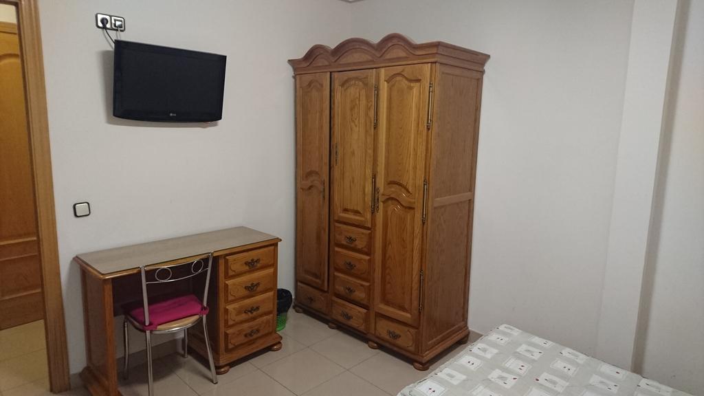 Hostal Retiro Μαδρίτη Δωμάτιο φωτογραφία