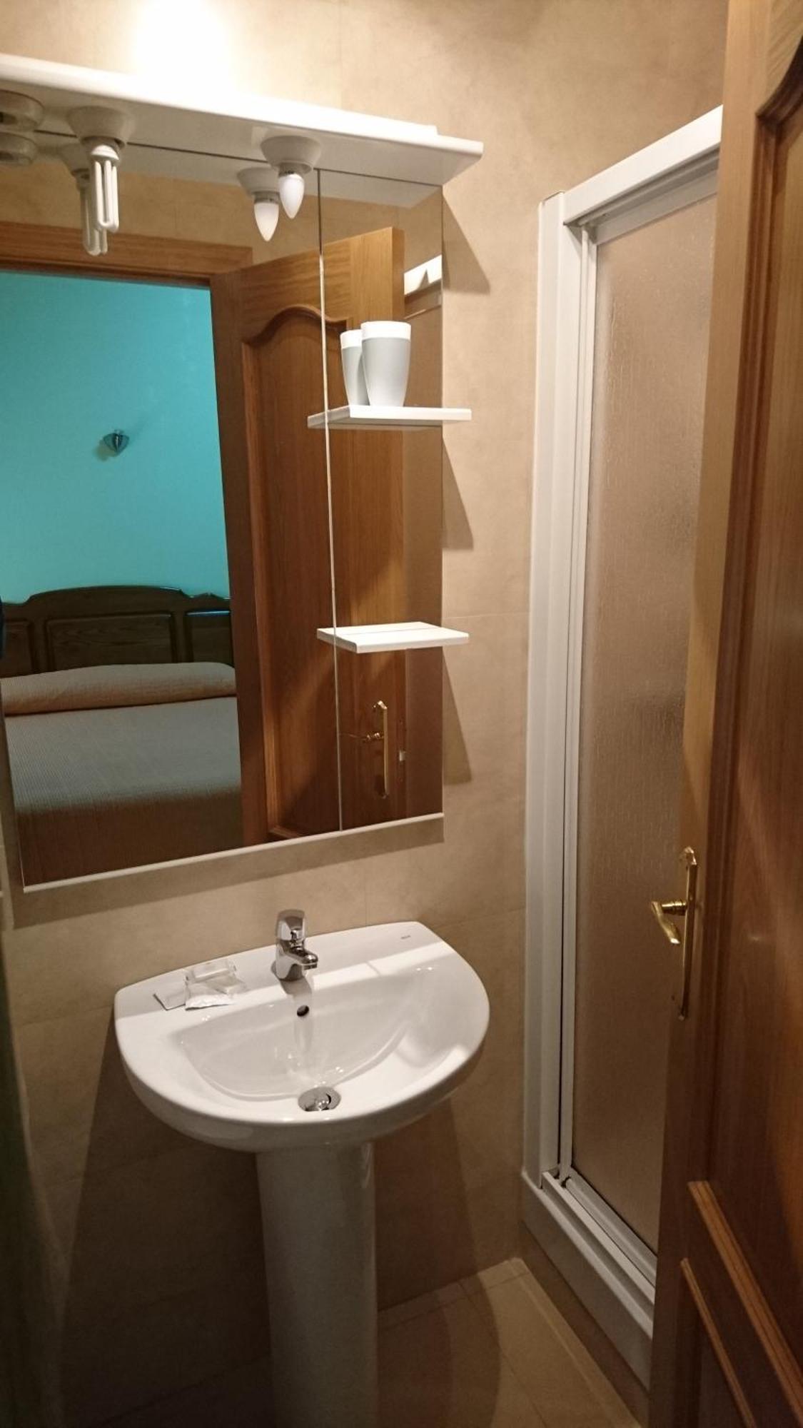 Hostal Retiro Μαδρίτη Εξωτερικό φωτογραφία