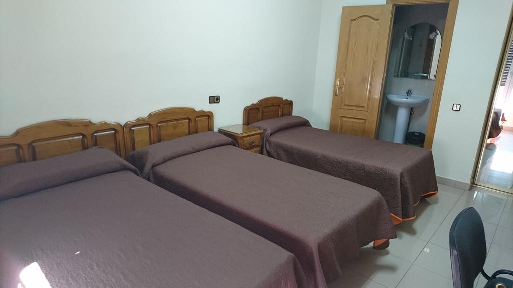 Hostal Retiro Μαδρίτη Εξωτερικό φωτογραφία