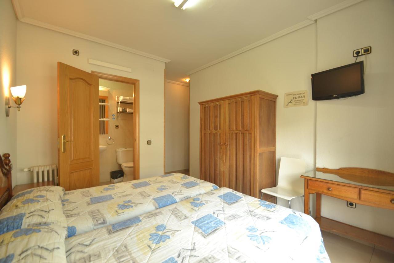 Hostal Retiro Μαδρίτη Εξωτερικό φωτογραφία