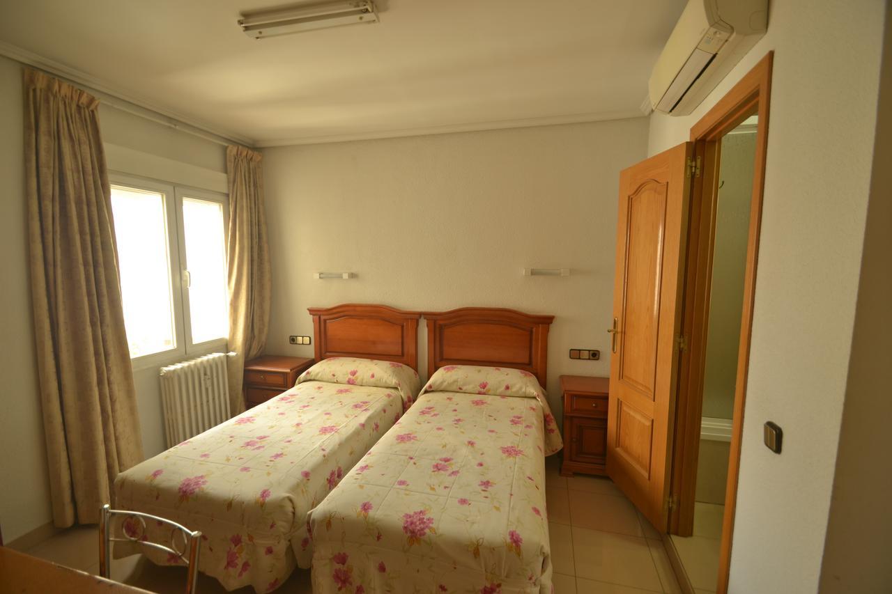 Hostal Retiro Μαδρίτη Εξωτερικό φωτογραφία